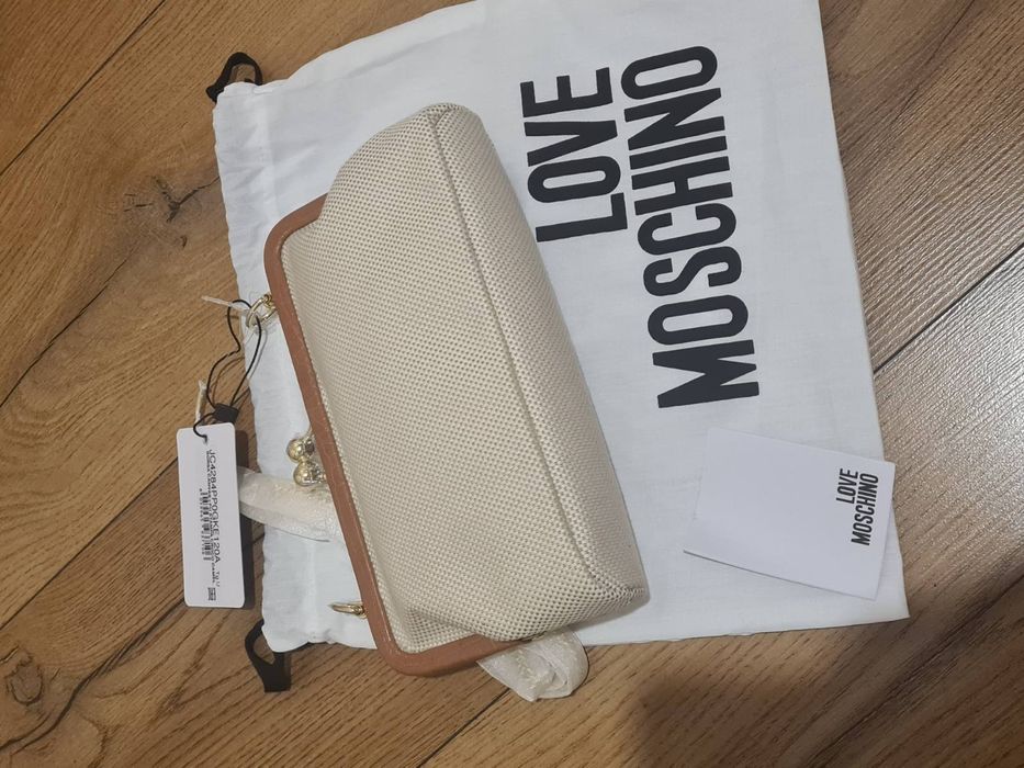 Чанти Love Moschino