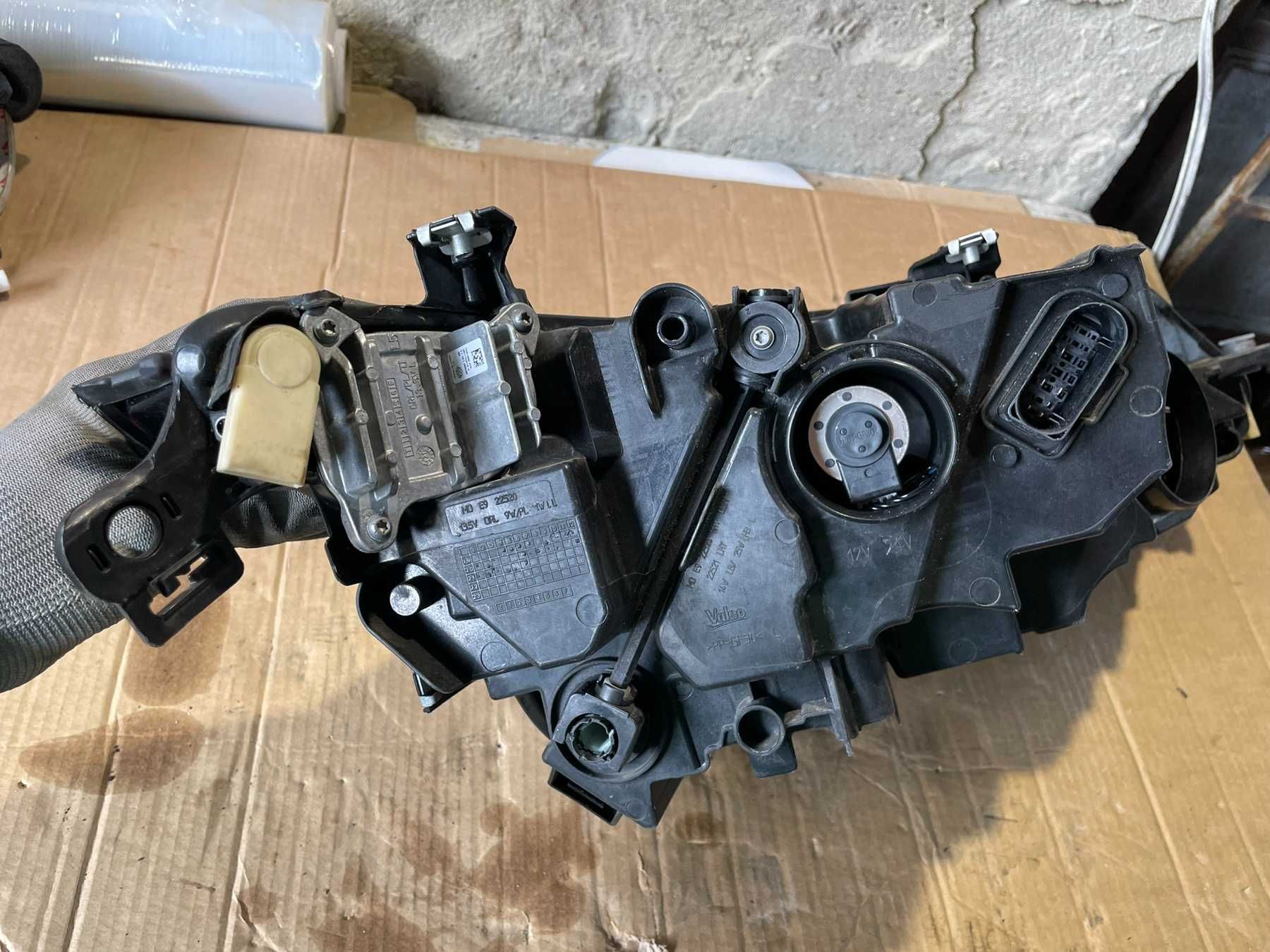 Фар Ляв Volkswagen Golf 8 2021 Full Led 5H1941005B