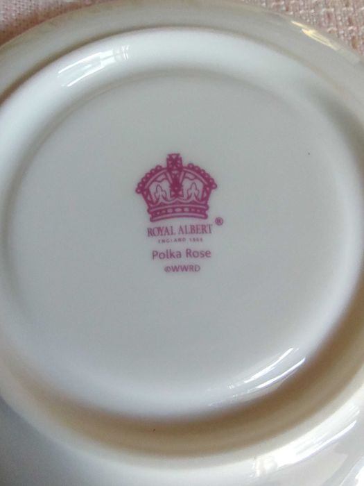 Нов сет за кафе/чай Royal Albert Polka Rose