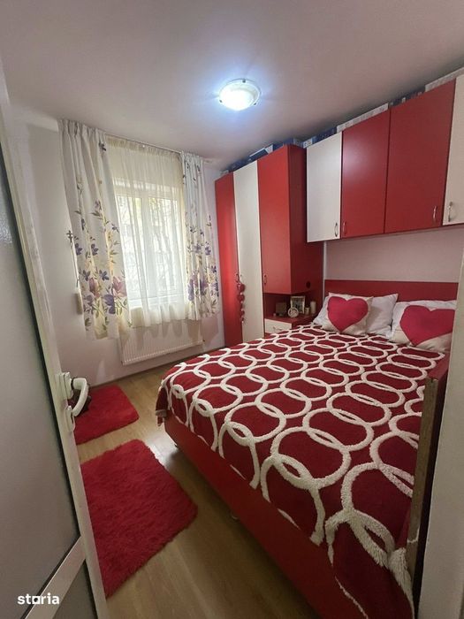 De vanzare apartament 2 camere, mobilat și utilat, etaj 1, 35.000 euro