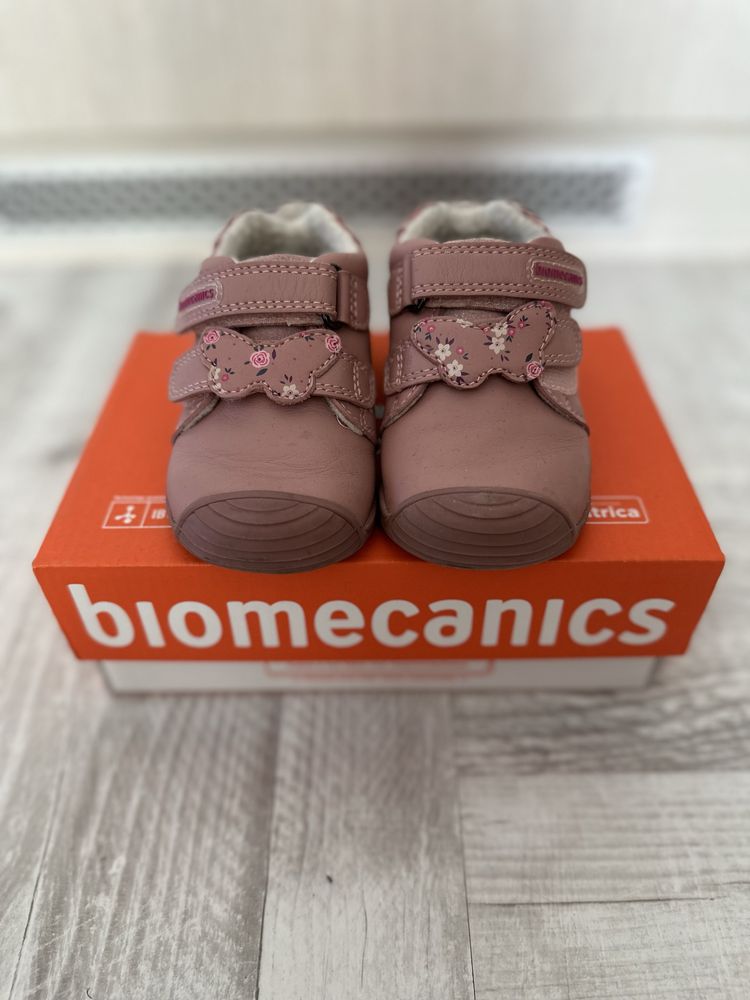 Бебешки обувки Biomecanics 22 номер