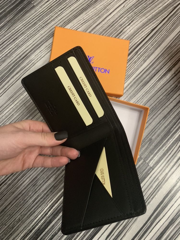 Portofel Louis Vuitton ! Calitate superioara-Poze reale 100%