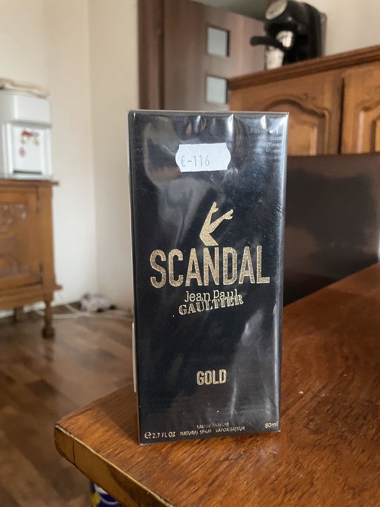 parfum scandal gold