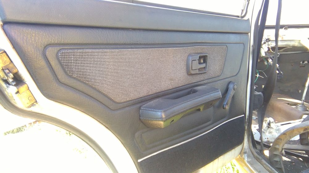 Части и Спойлер Камей,километраж за голф МК 1/ volkswagen golf mk 1.!!