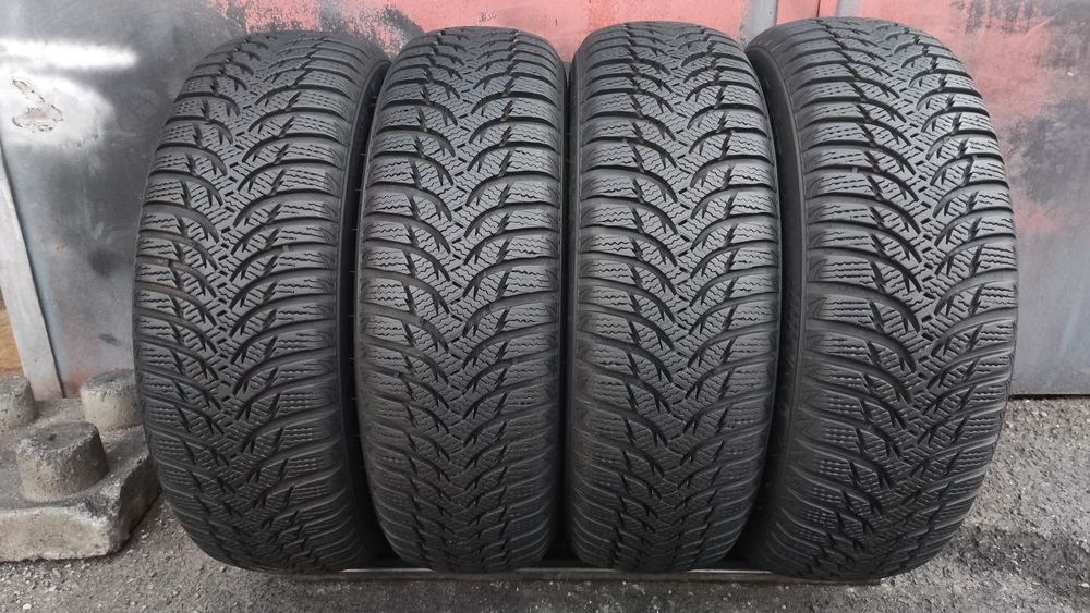 4бр. зимни гуми 185/65/15 Kumho Winter Craft 
dot22