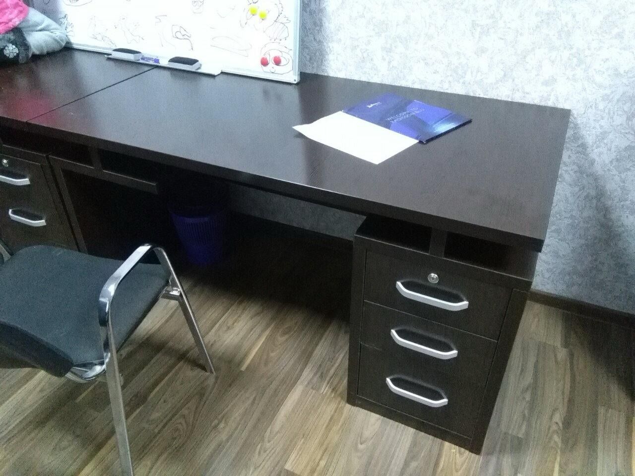 Рабочий стол, офисный стол