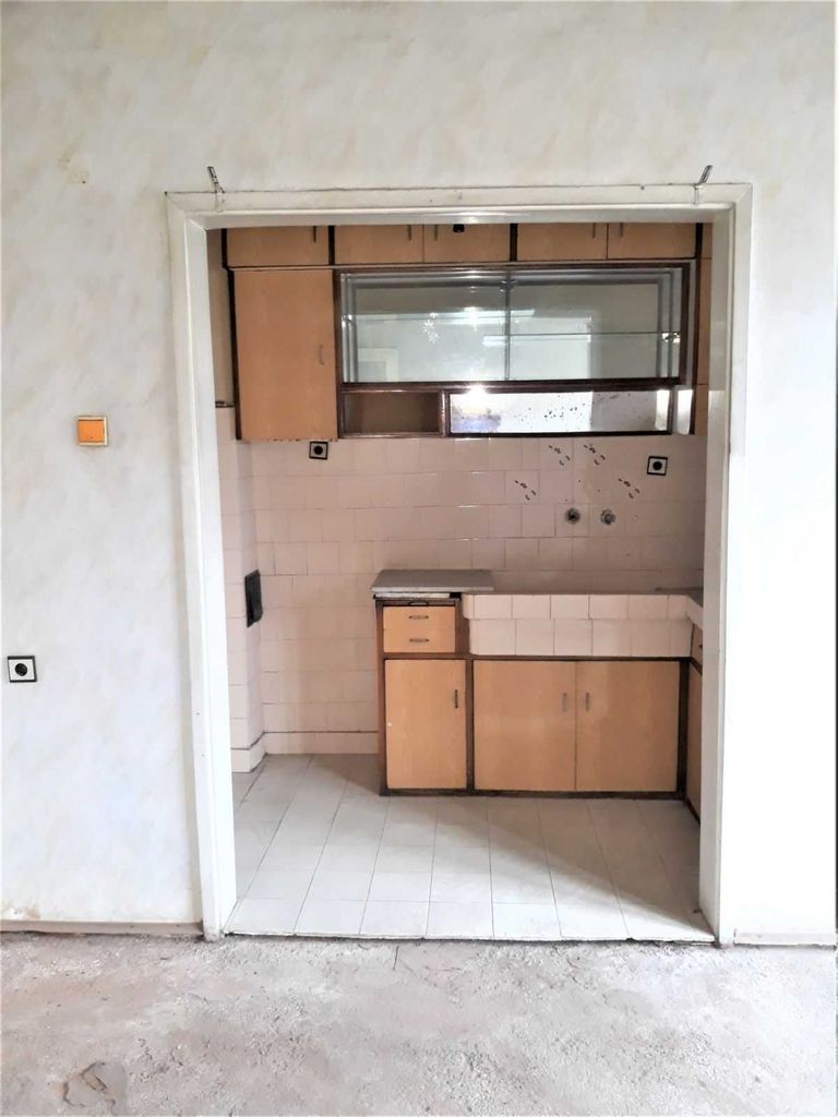 Продава се Тристаен апартамент в Стара Загора, Център - 78 кв.м за 1186 €/кв.м - Снимка #5