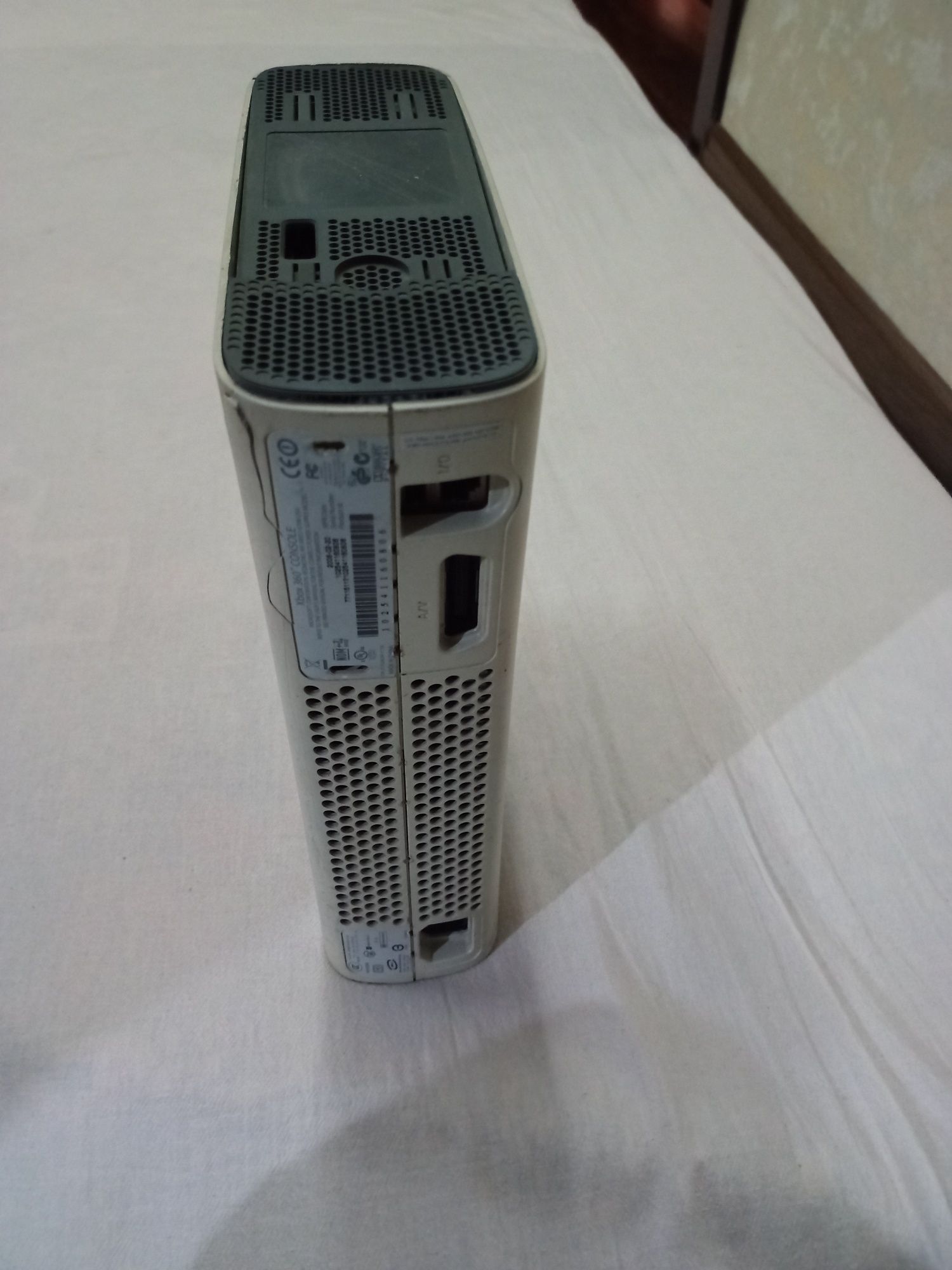 Продается X box 360 фатка,на запчасти