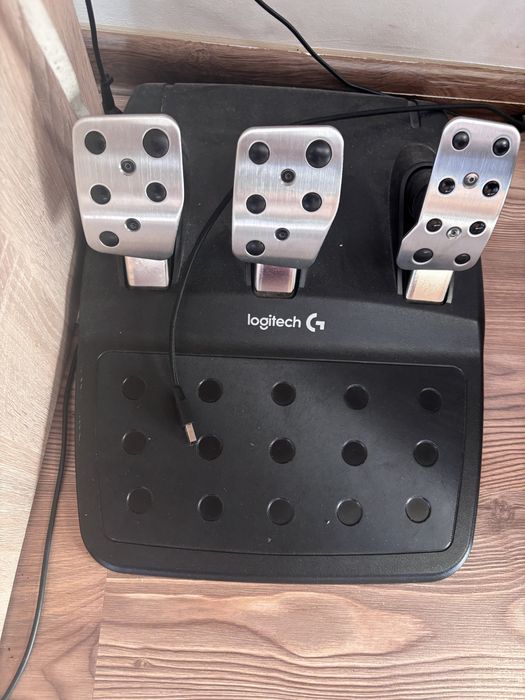 vand volan logitech g29