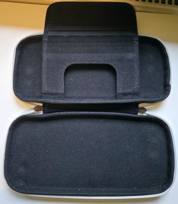 Nintendo Switch Oled + Accessorii