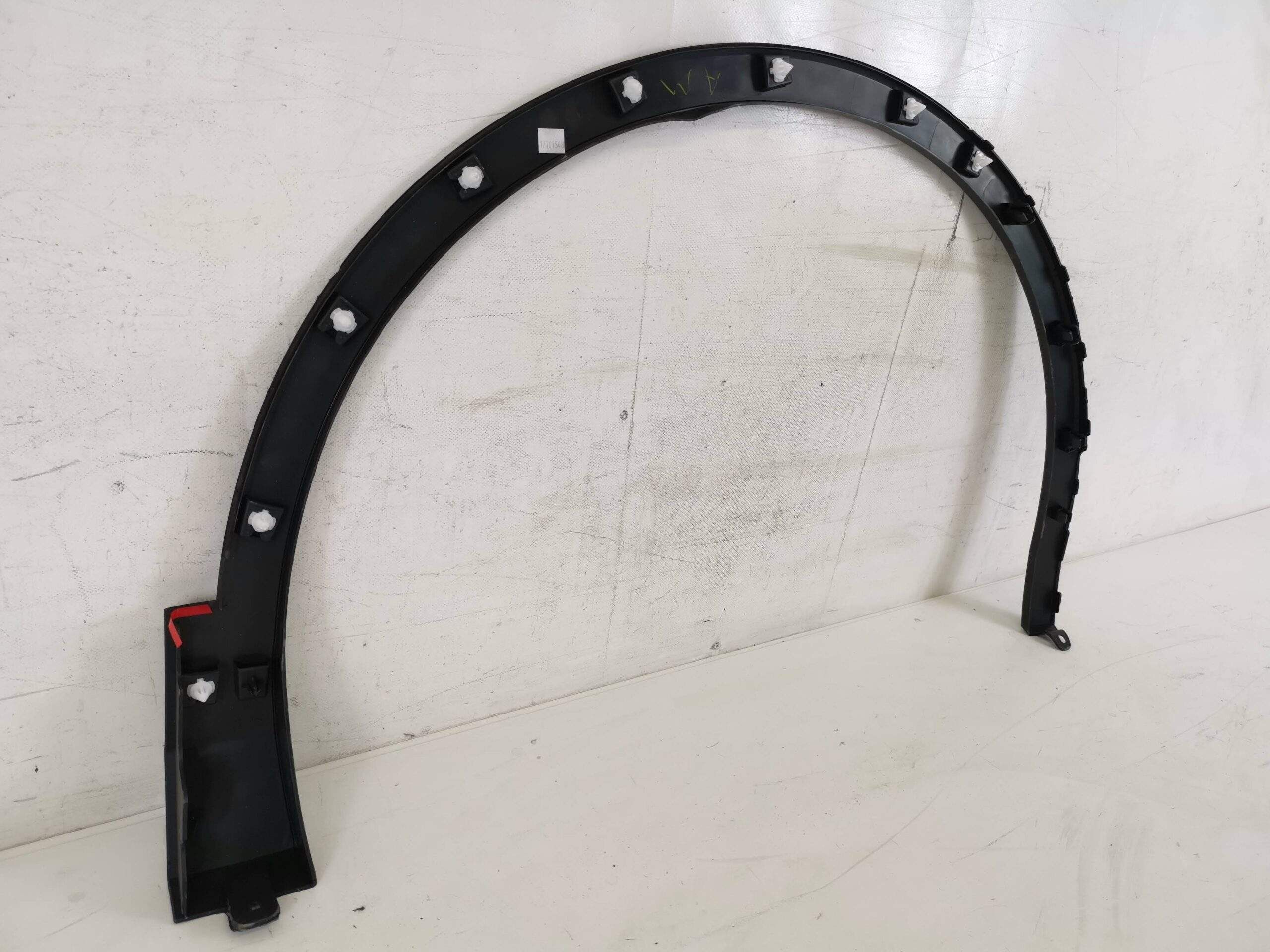 Лайсна Калник / Bandou Aripa Overfender Ляв Преден Фолксваген VW Тигуа