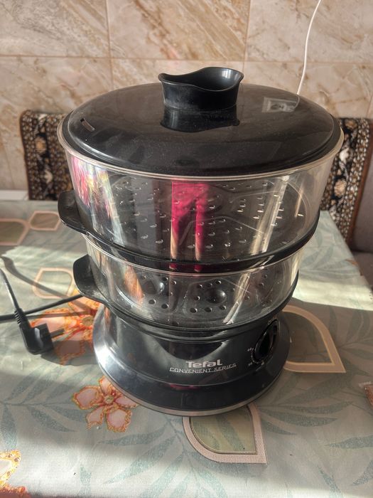 Aparat de gătit cu aburi