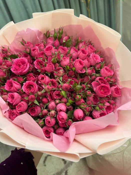 Кустовые розы за 15 тысяч