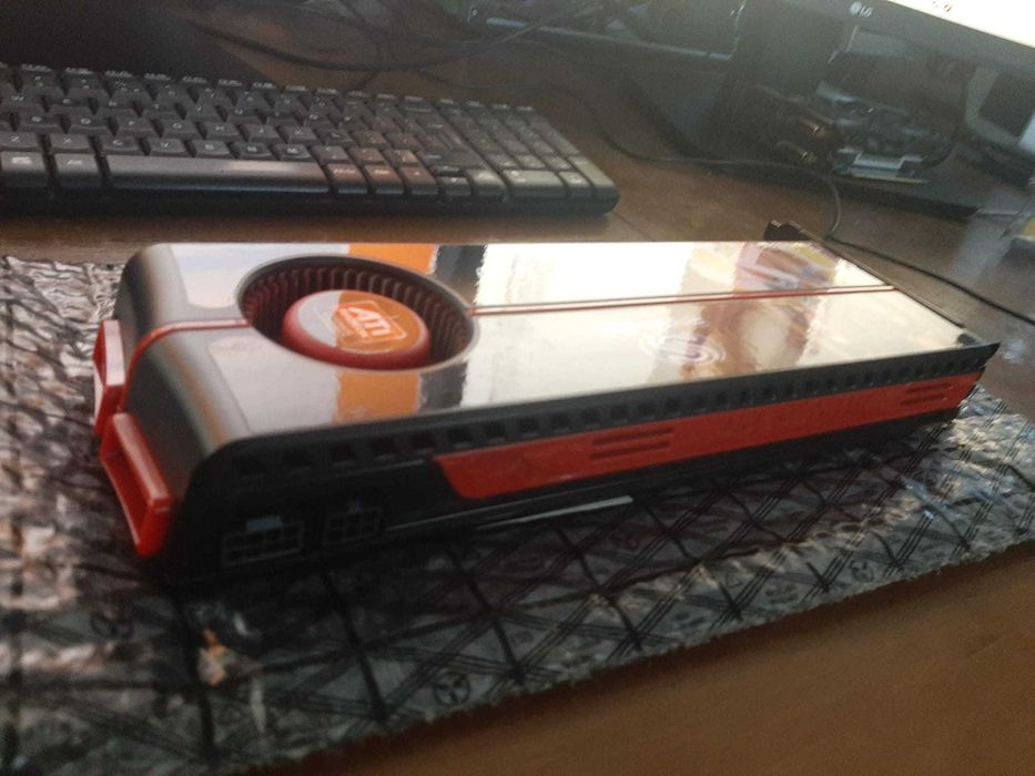 Placa video HD5970 Ati Radeon