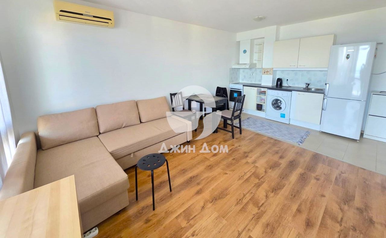 Продава се Двустаен апартамент в Бяла - 65 кв.м за 1000 €/кв.м - Снимка #1
