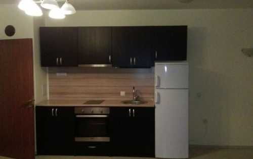 Дава се под наем Двустаен апартамент в Бургас, Лазур - 79 кв.м за 250 € - Снимка #1