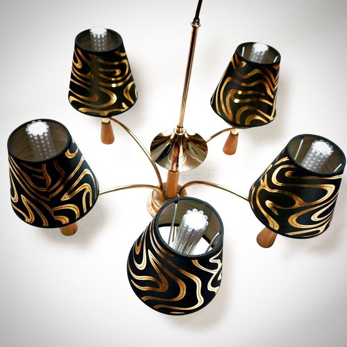 Люстра для спальни