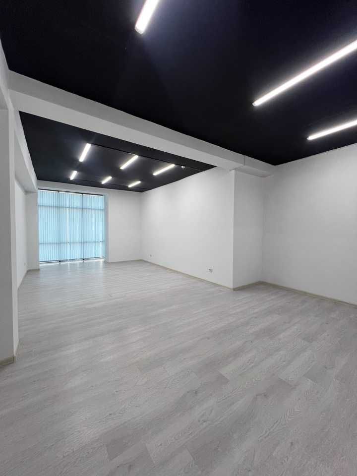Аренда офис в БЦ 580кв.м Яккасарайский р-н, вдоль дороги ори.Piramit