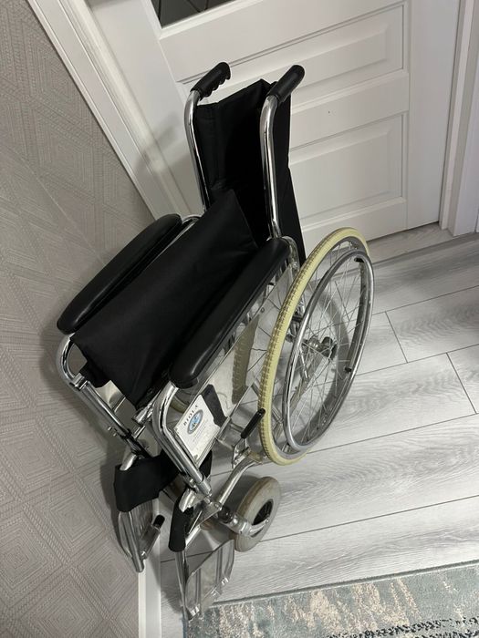 Инвалидное кресло