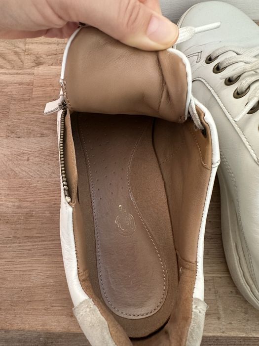 Маркови маратонки Clarks естествена кожа