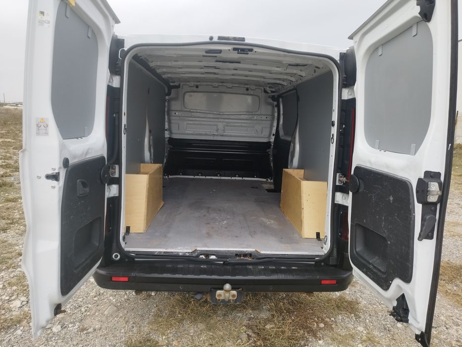 Opel VIVARO an 2015, motor 1,6 diesel, 120 cp, euro 5