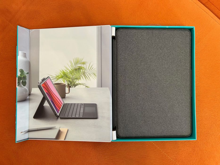 Husa Logitech Combo Touch - iPad 7,8,9, Grafit