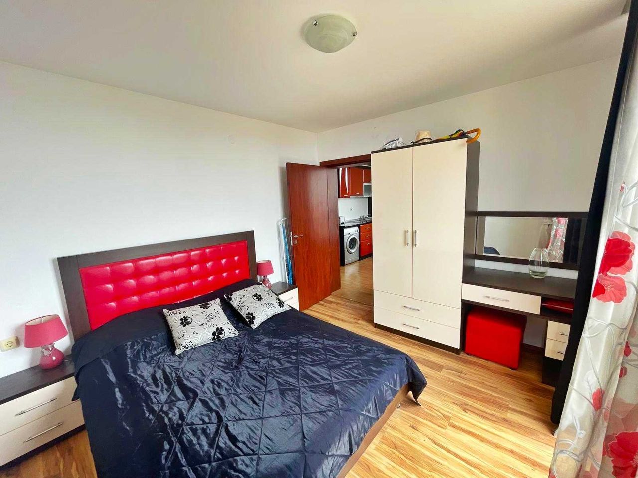 Продава се Двустаен апартамент в Свети Влас - 70 кв.м за 1028 €/кв.м - Снимка #5