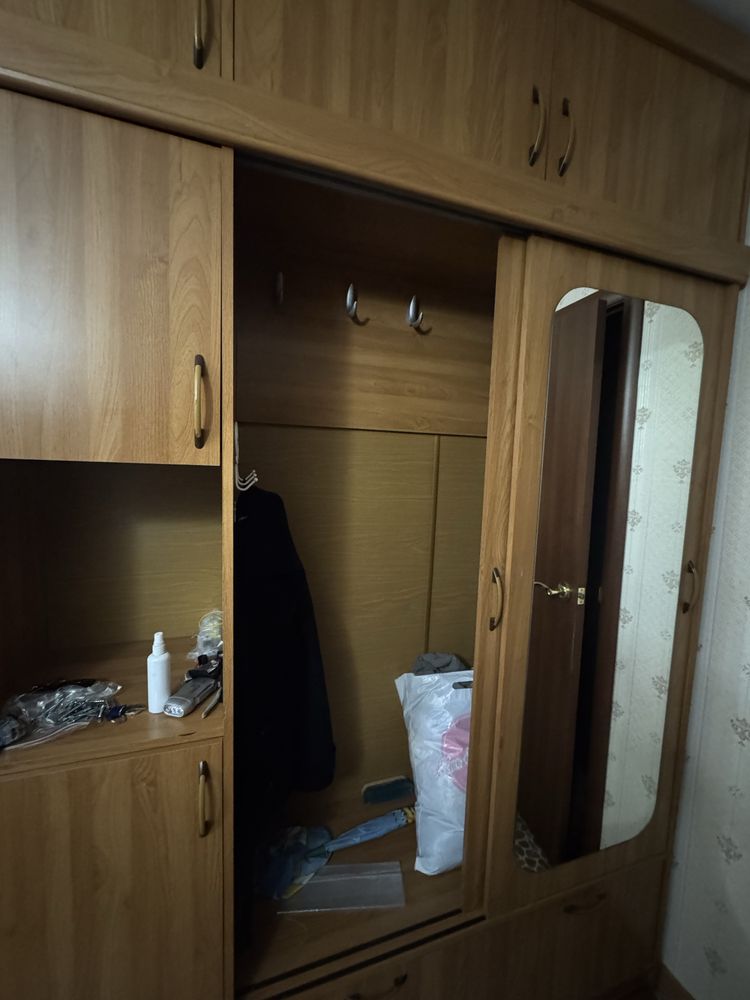Продам прихожую