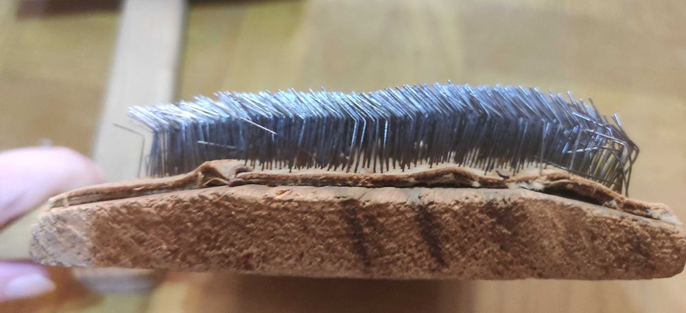 Ручной кардер для шерсти