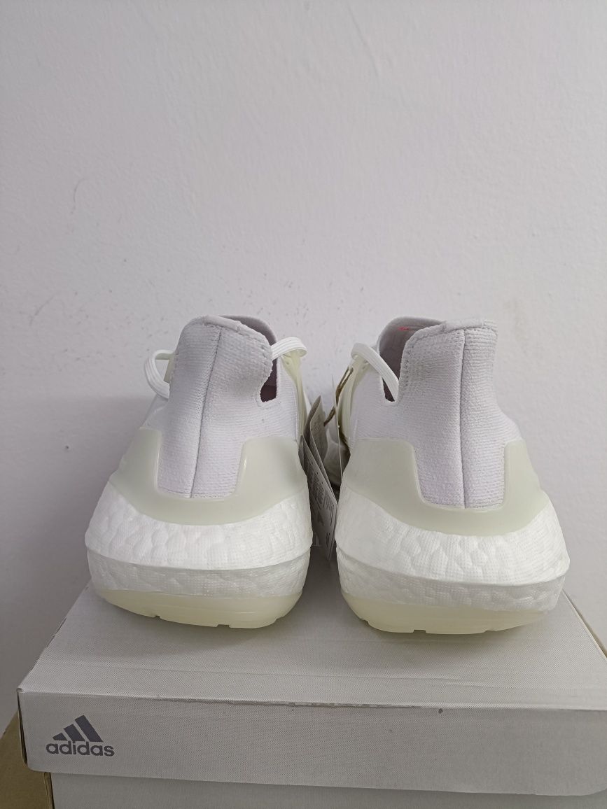 Adidas Ultraboost 22 номер 43, 44