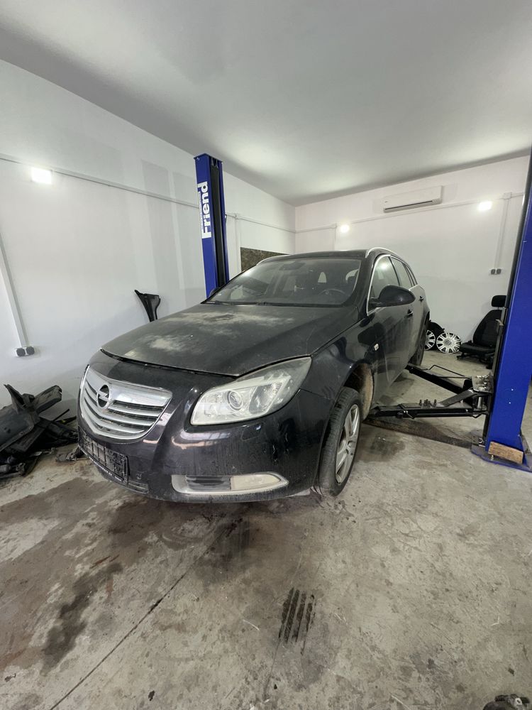 Opel insignia НА ЧАСТИ