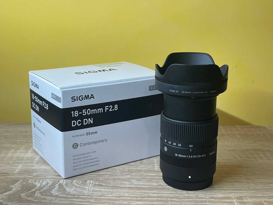 Обектив Sigma 18-50 F2.8