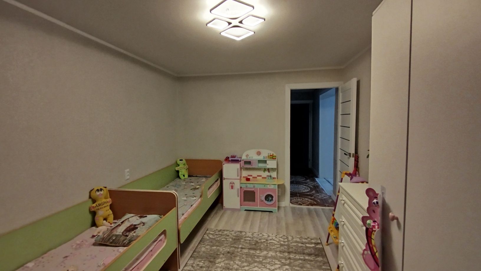 Продам 4-х комнатную квартиру.