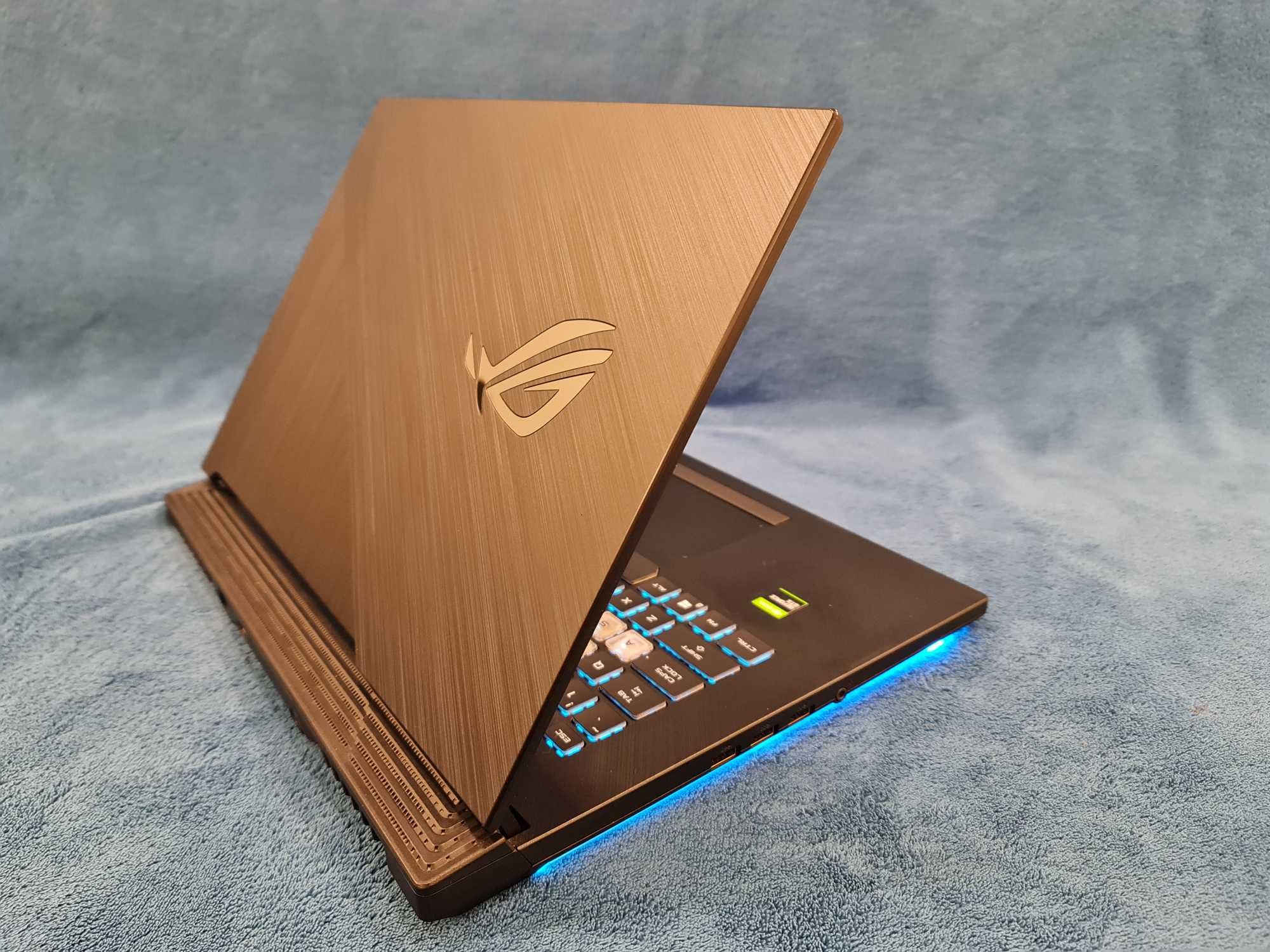 Laptop gaming Asus Rog , intel core i7- video GTX 1650, 16 gb, SSD 512