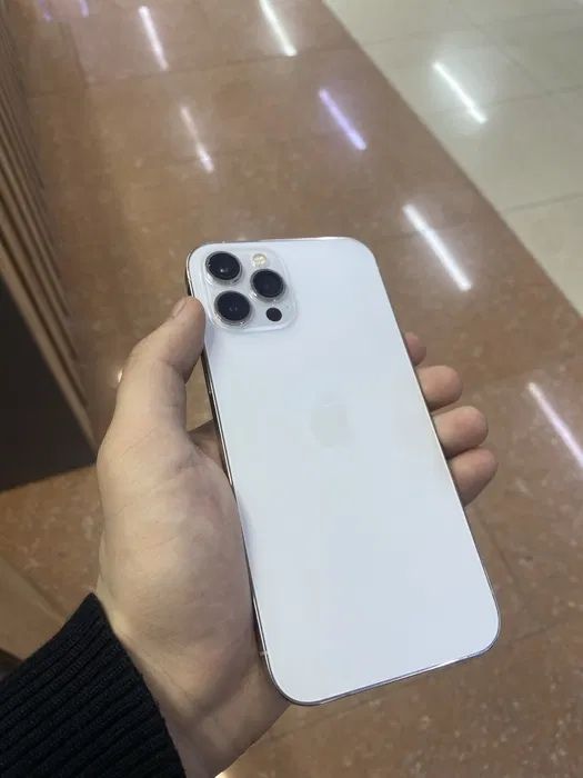 Iphone 12 pro max 256 GB Oq Ideal Tinniq qirilgan chizilgan joyi yo’q