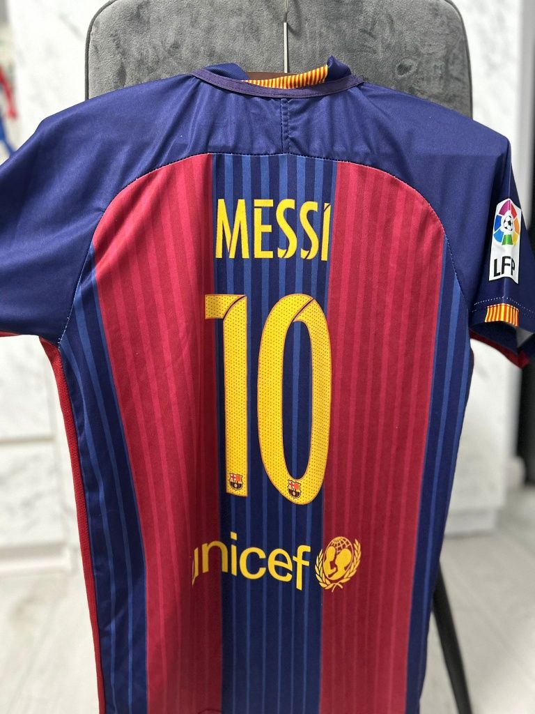 Tricouri fotbal Messi Ronaldo si Ozil