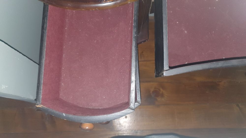 Măsuță machiaj,consola