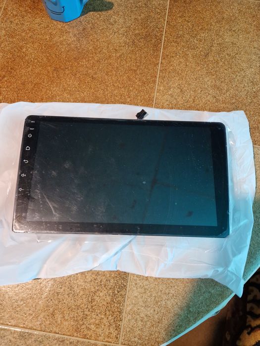 Мултимедия за автомобил бус