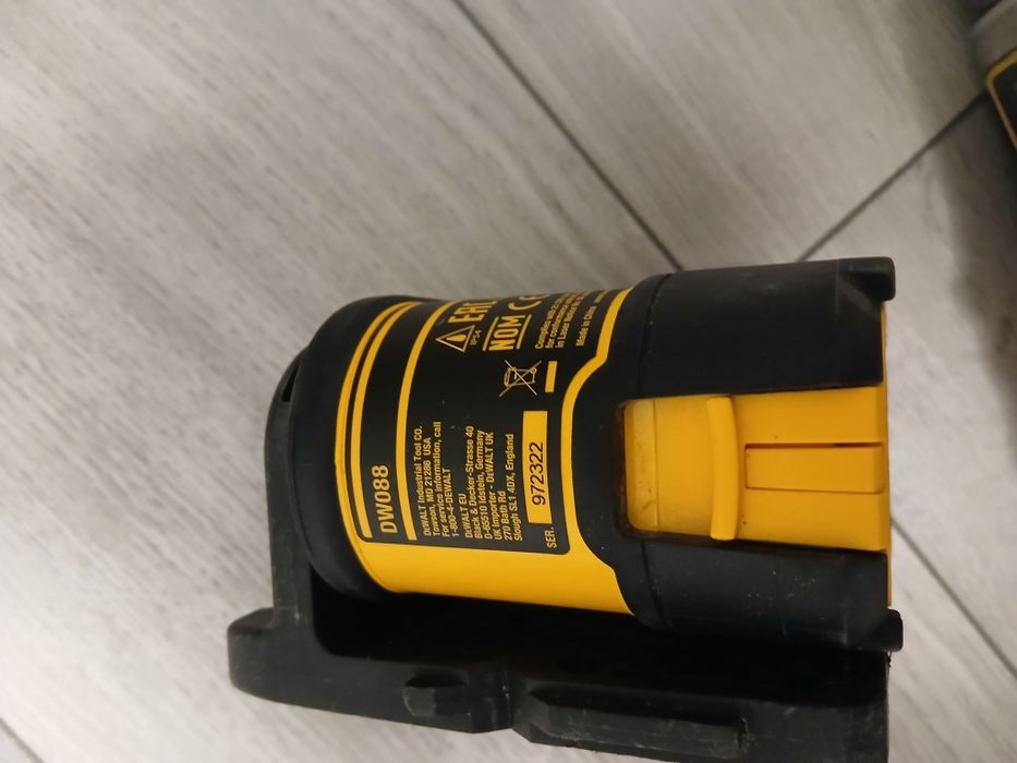 Dewalt scule      .
