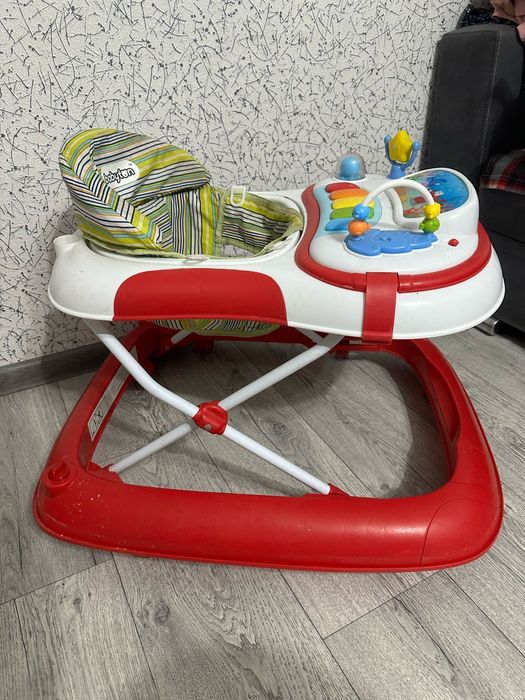 Продаются ходунки babyton