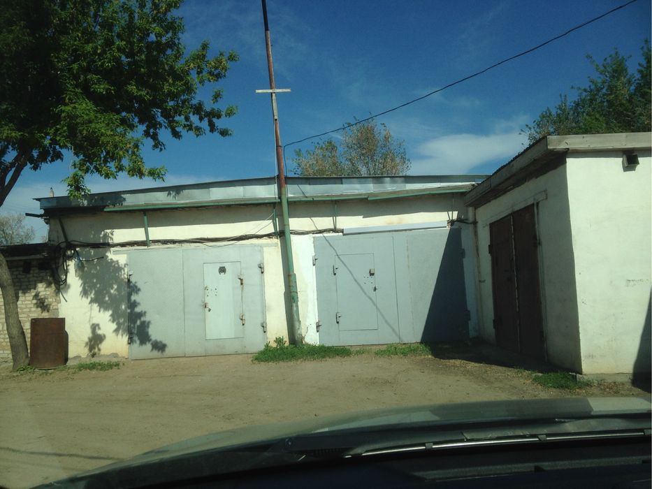 Продам большой гараж