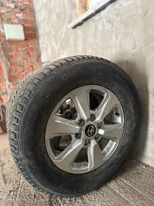 Зимняя резина michelin x-ice north 4 с дисками комплект в идеале