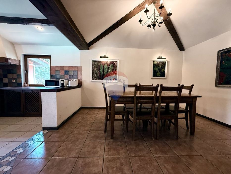 Уютна къща с камина и басейн до морето за продажба, с. Кранево, Я.И.