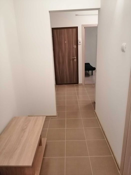Urgent - Inchiriez apartament cu 3 camere - renovat complet