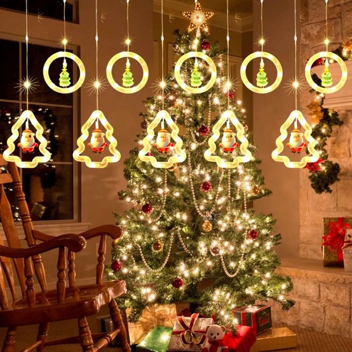 Светещ гирлянд с елхички и топчици