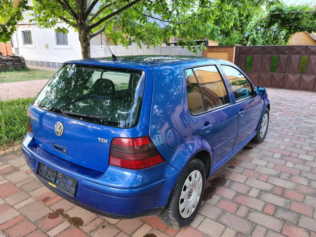 Volkswagen Golf 4