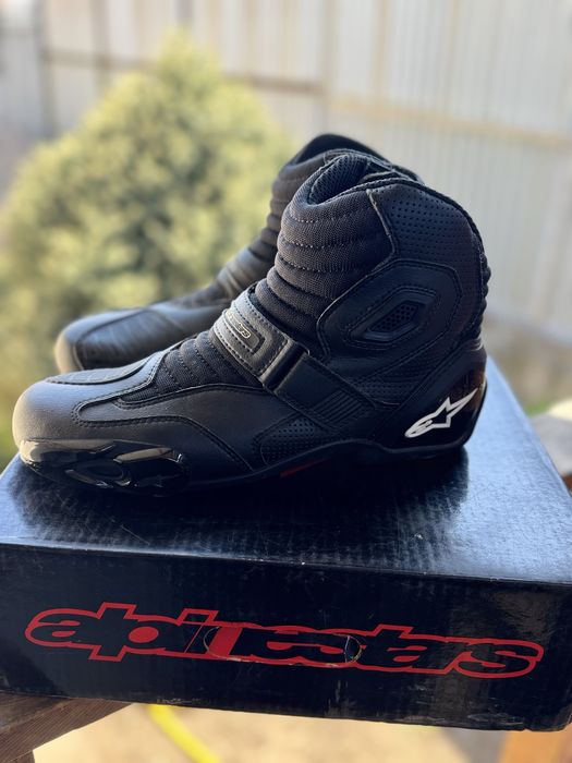 Продам практически новые Alpinestars оригинал 46 размер