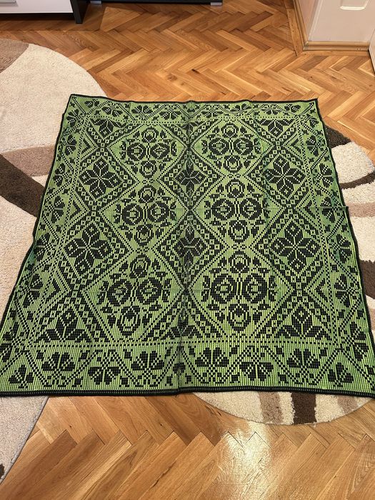 Covor țesut,impecabil