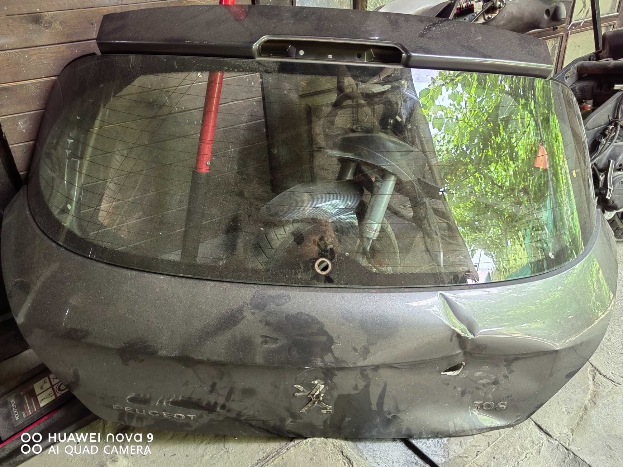 Стъкло от Peugeot 308