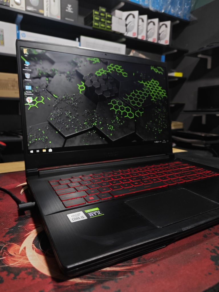 Ноутбук/i5 10500h/SSD 512/ozu 8/RTX 3050TI
